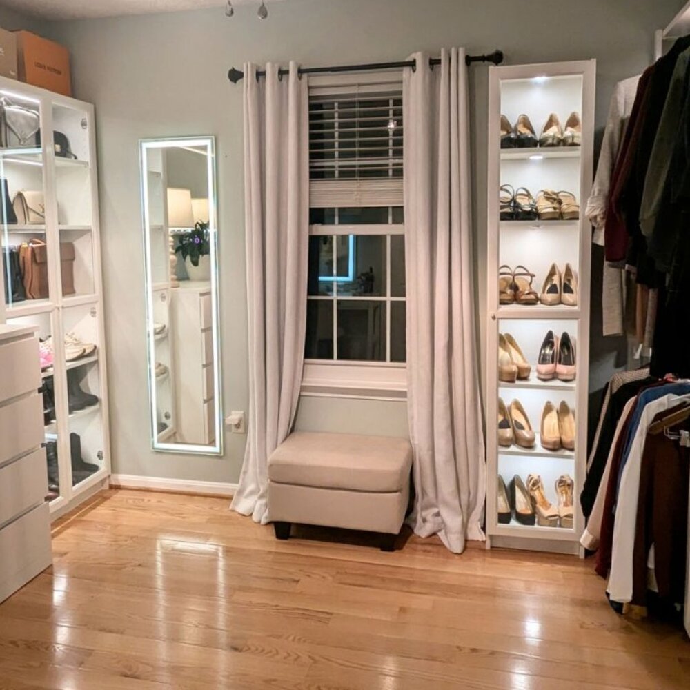 Meet your Posher, Sabrina